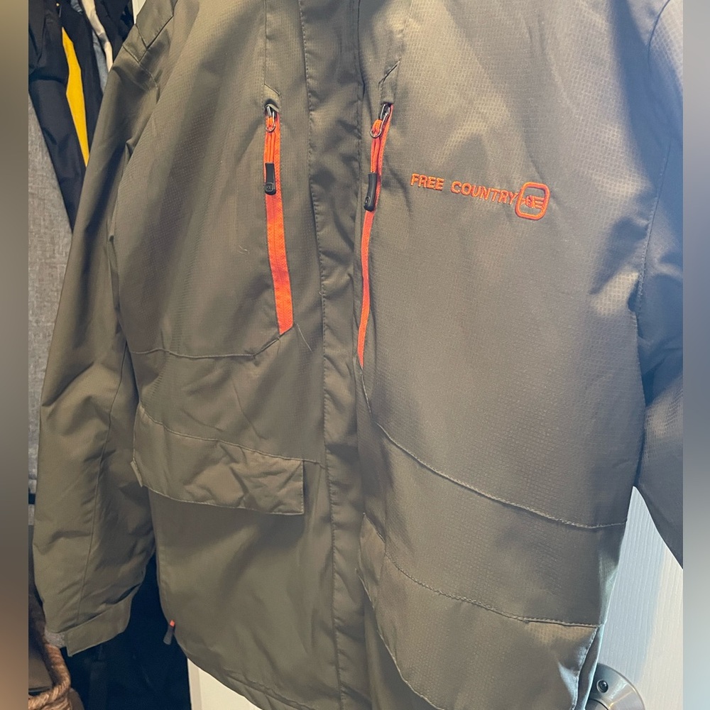 Free Country “3-in-1” Men’s Jacket, Dark Olive & Orange (Size Medium) - Picture 9 of 15